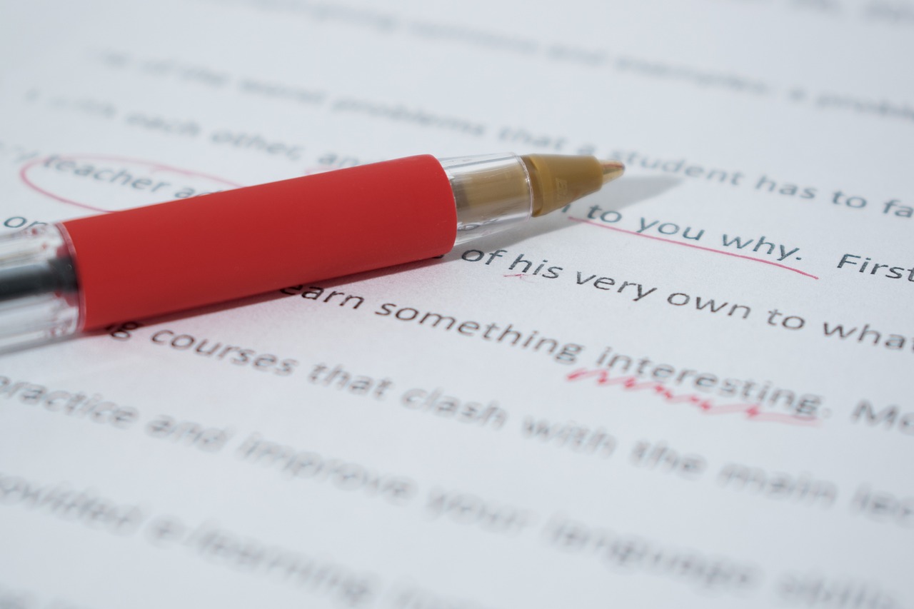 Professional translations, English proofreading & editing services